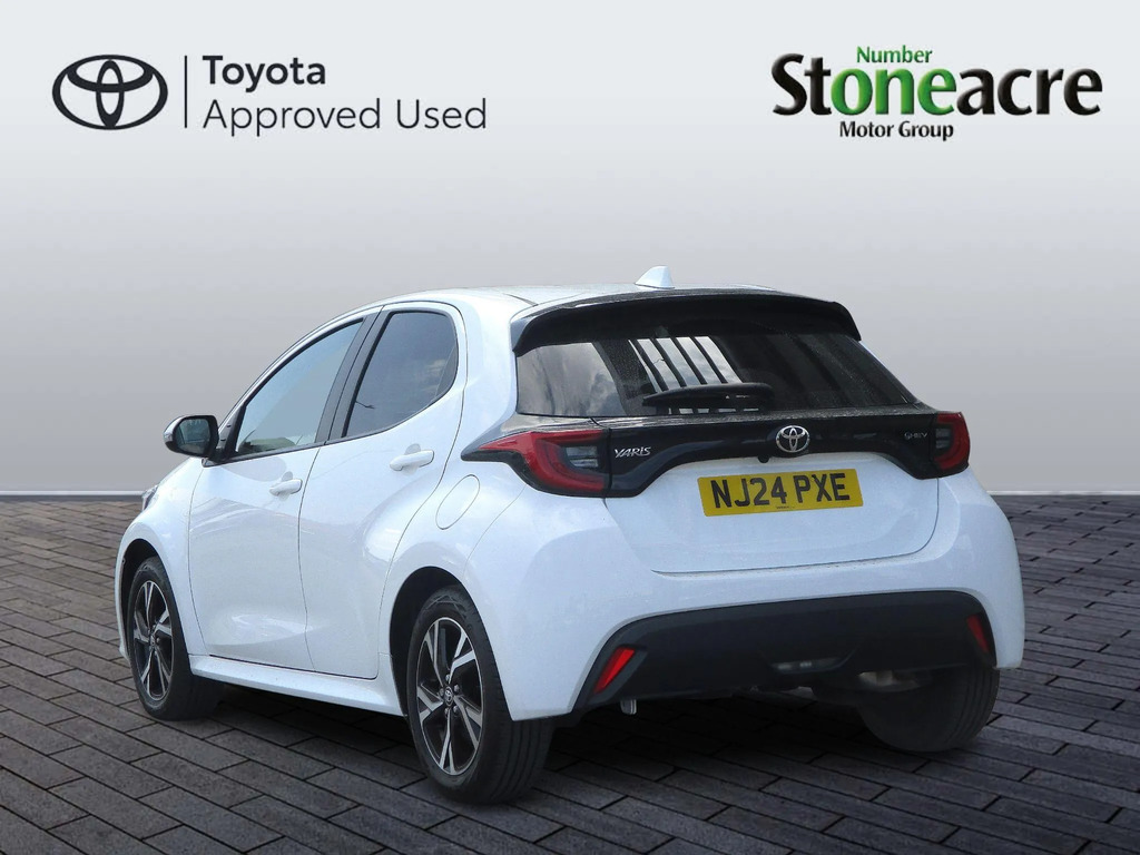 Toyota Yaris 1.5 Hybrid Design Cvt  #5