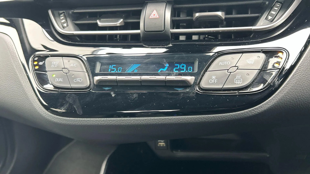 Toyota C-Hr Excel Grey #32