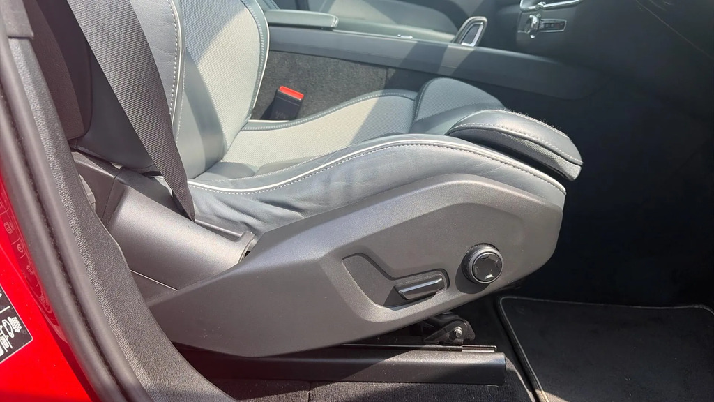 Volvo XC60 B4 R-design Awd Grey #26