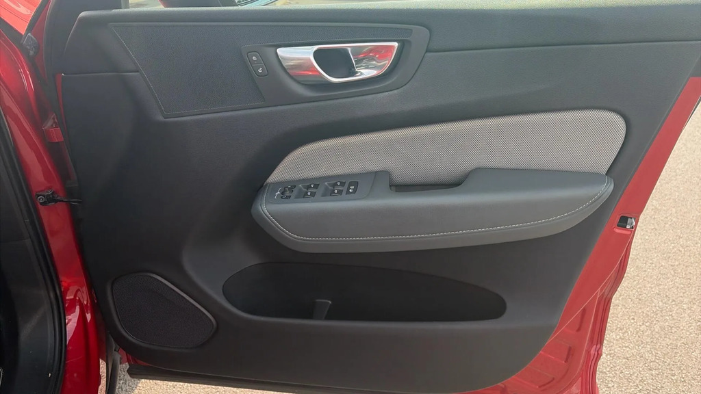 Volvo XC60 B4 R-design Awd Grey #25