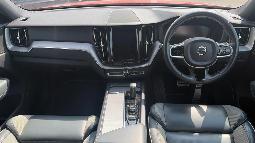 Volvo XC60 2.0 B5p 250 R Design Geartronic  #5