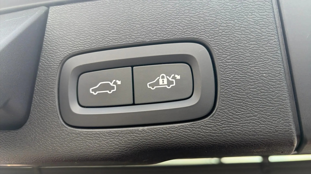 Volvo XC60 B4 R-design Awd Grey #30