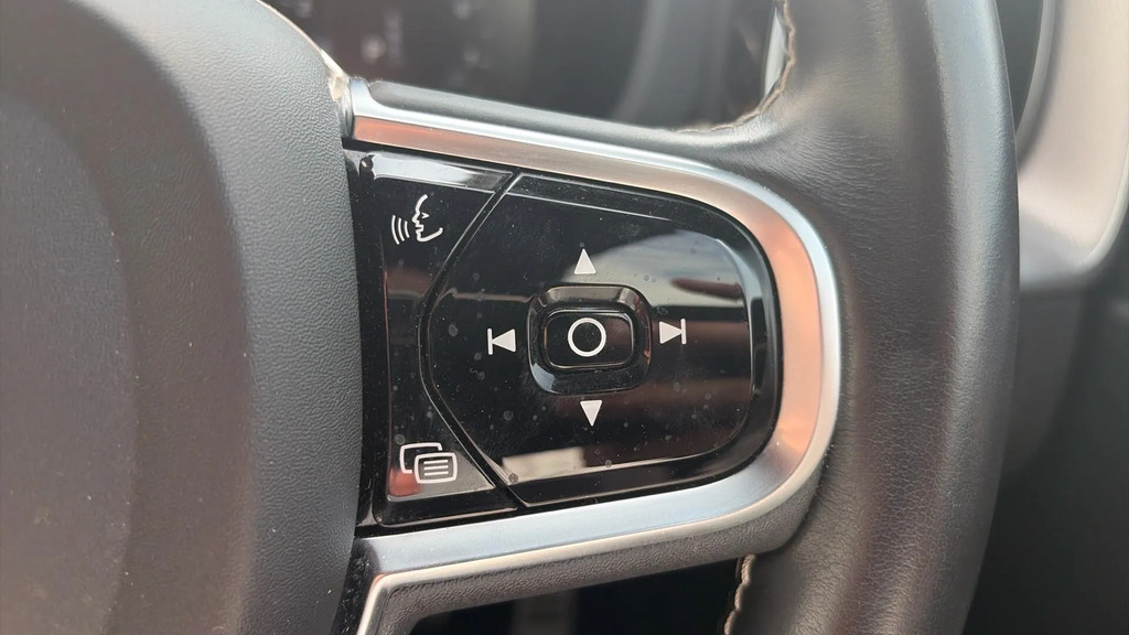 Volvo XC60 B4 R-design Awd Grey #19