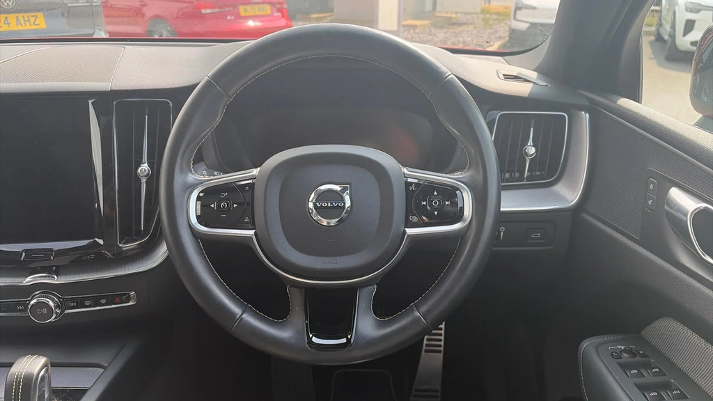 Volvo XC60 B4 R-design Awd Grey #10