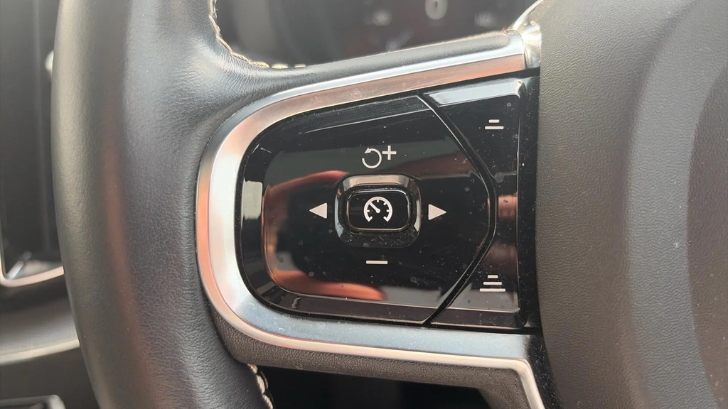 Volvo XC60 B4 R-design Awd Grey #18