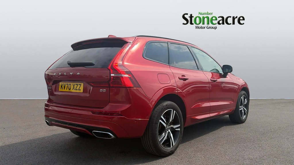 Volvo XC60 2.0 B5p 250 R Design Geartronic  #2