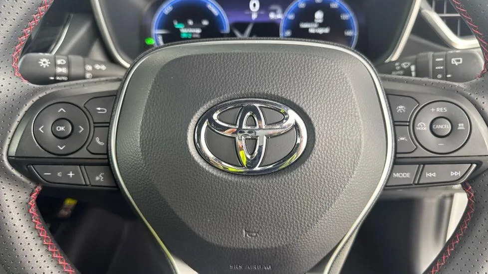 Toyota Corolla Design 1.8 Hb Grey #18
