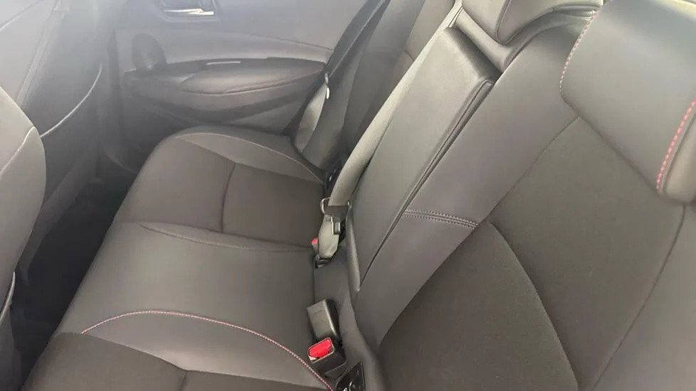 Toyota Corolla Design 1.8 Hb Grey #19