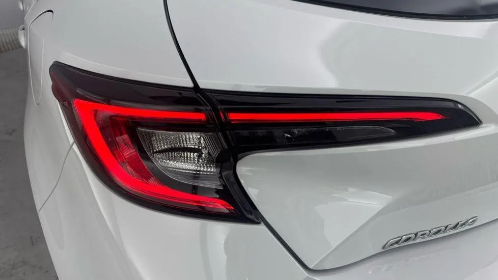Toyota Corolla Design 1.8 Hb Grey #25