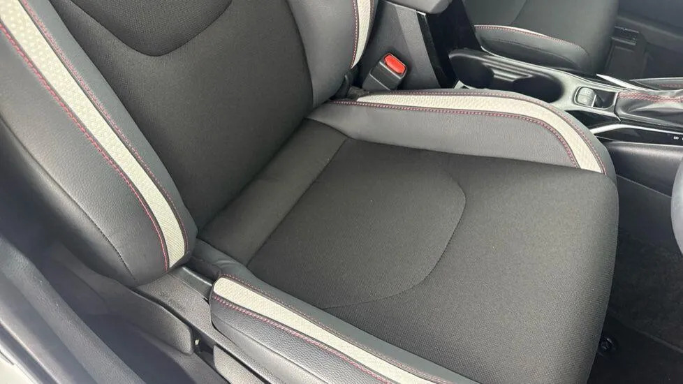 Toyota Corolla Design 1.8 Hb Grey #21