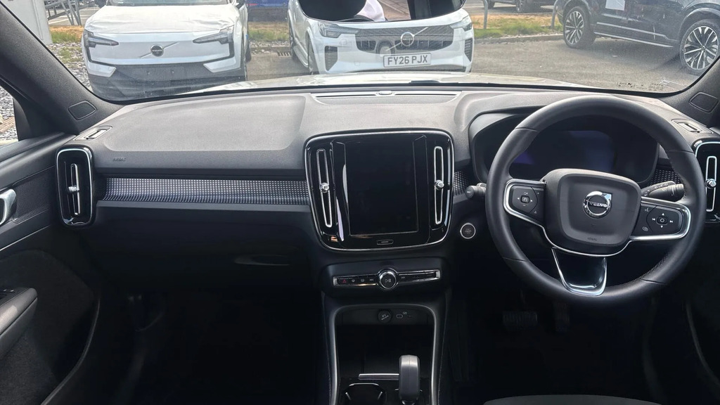 Volvo XC40 2.0 B3p Plus Dark #5