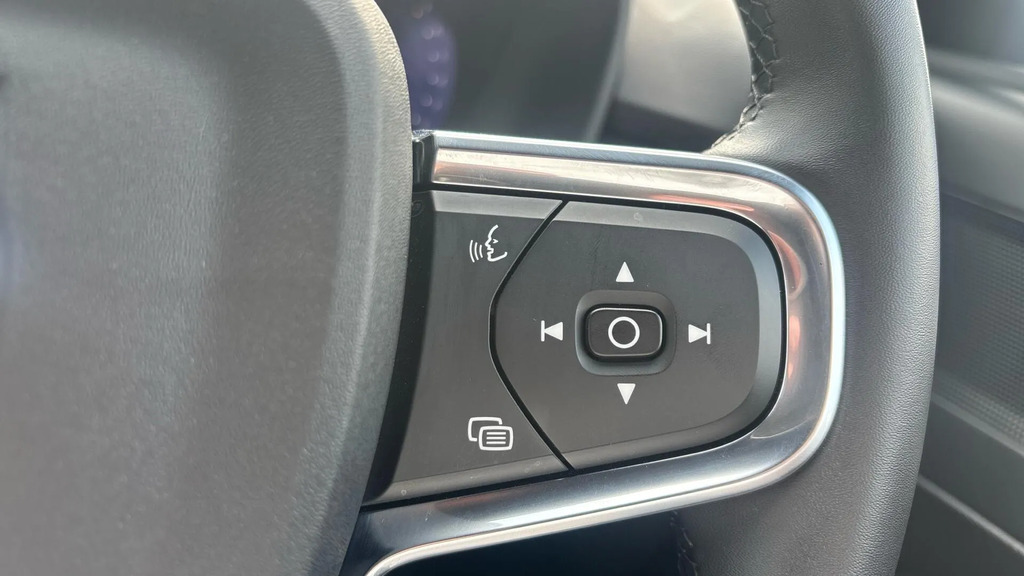 Volvo XC40 Xc40 B4 Mhev Awd Black #19