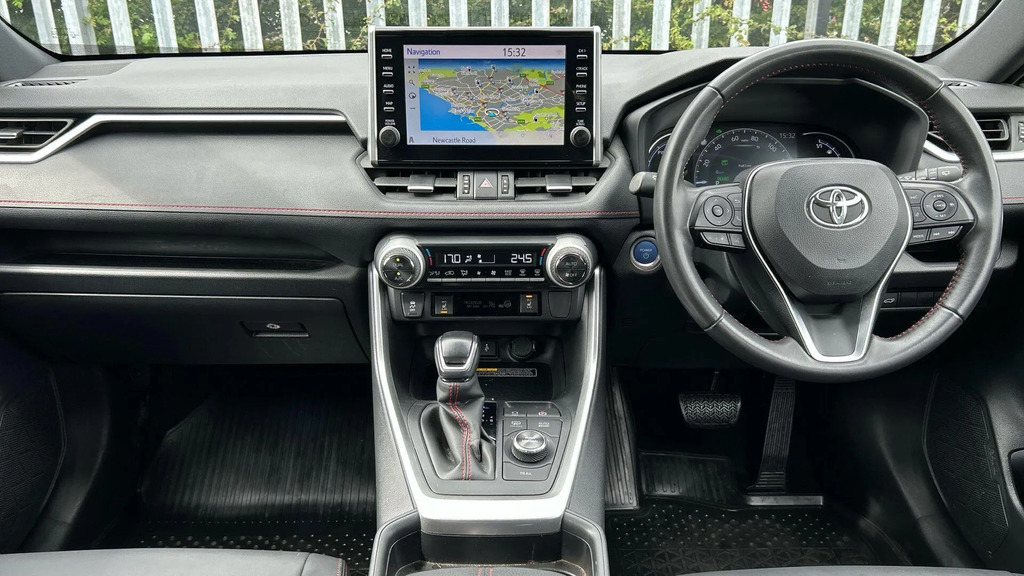Toyota Rav 4 Design White #9