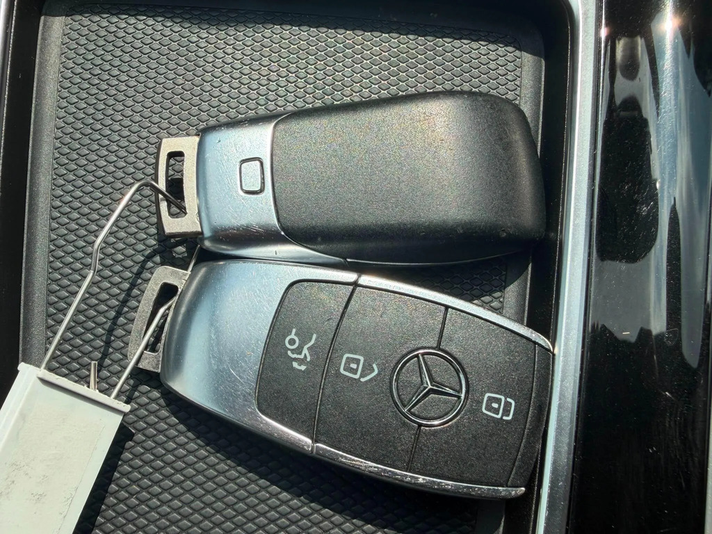 Mercedes-Benz GLA Class Gla 220D 4Matic Amg Line Premium Plus Black #34