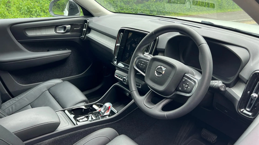 Volvo XC40 2.0 B4p Ultimate Dark #4