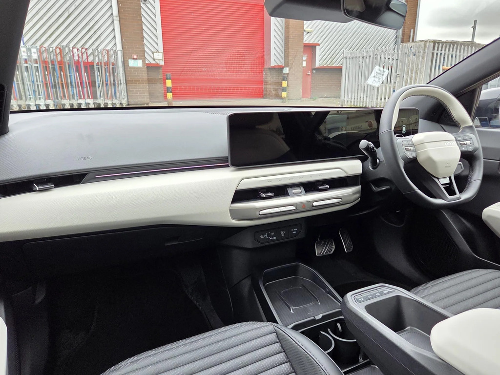 Kia EV4 150Kw Gt-line 81Kwh Black #17