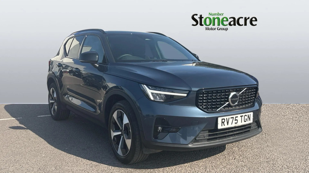Volvo XC40 2.0 B4p Plus Dark