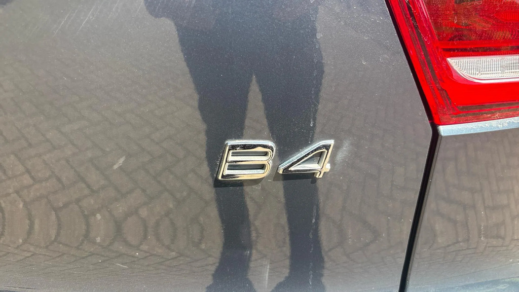 Volvo XC40 B4 Plus Dark Rear Camera Heated Seats White #20
