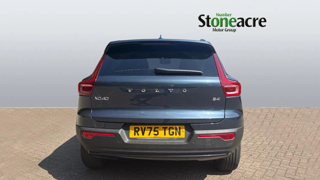 Volvo XC40 B4 Plus Dark Rear Camera Heated Seats White #7