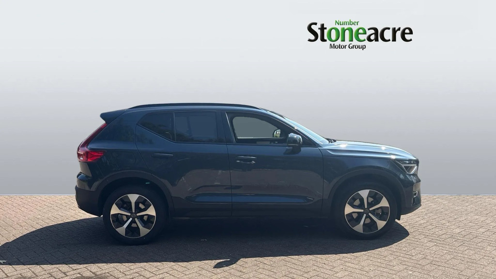 Volvo XC40 2.0 B4p Plus Dark #3