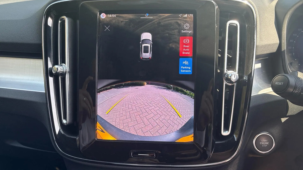 Volvo XC40 B4 Plus Dark Rear Camera Heated Seats White #30