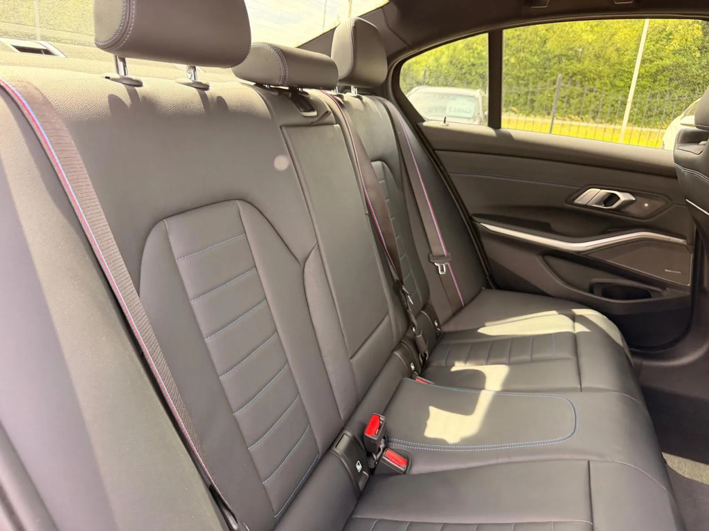 BMW 3 Series M340d Xdrive Mht Step #31