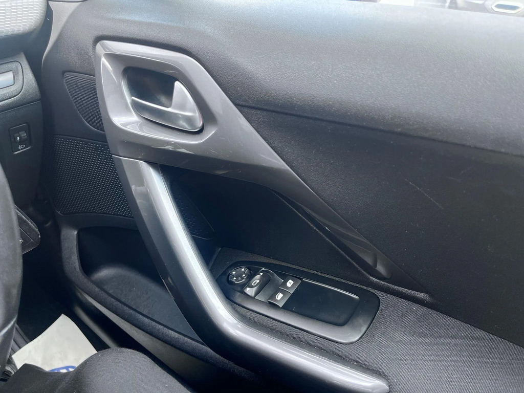 Peugeot 2008 Ss Allure Black #20