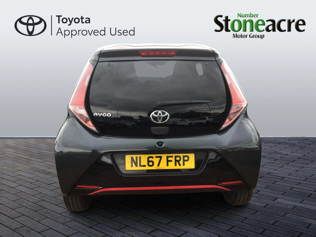 Toyota Aygo Hatchback White #22