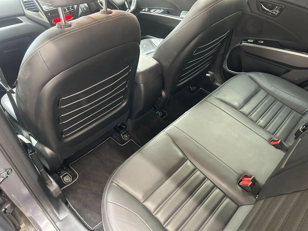 SsangYong Tivoli XLV 1.6 Ultimate Silver #16