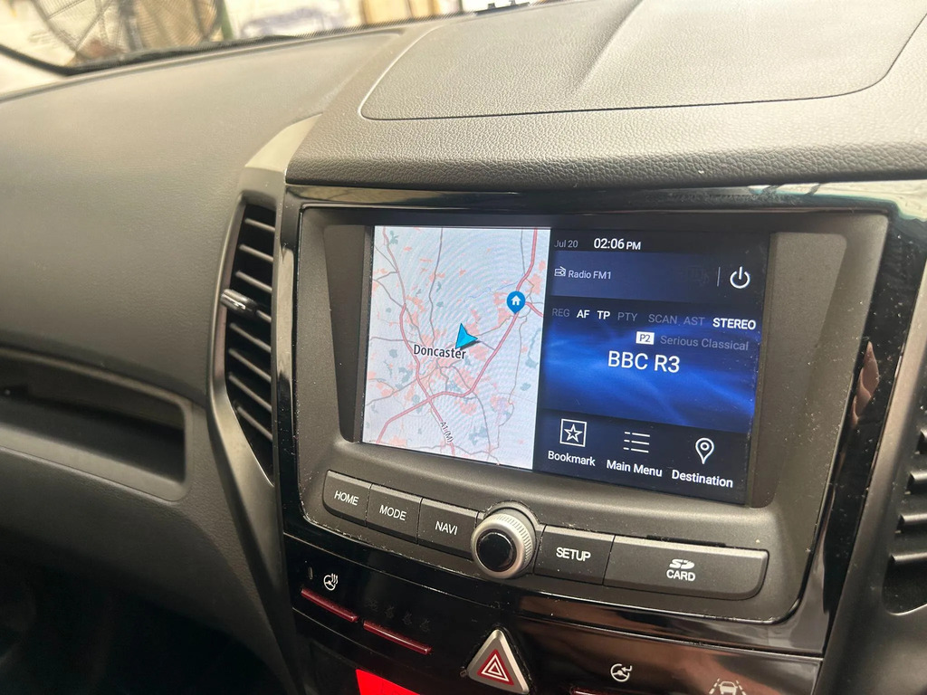 SsangYong Tivoli XLV 1.6 Ultimate Silver #25