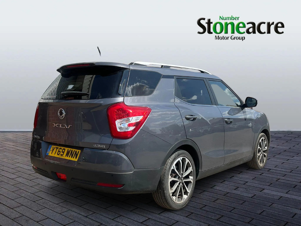 SsangYong Tivoli XLV 1.6 Ultimate Silver #8