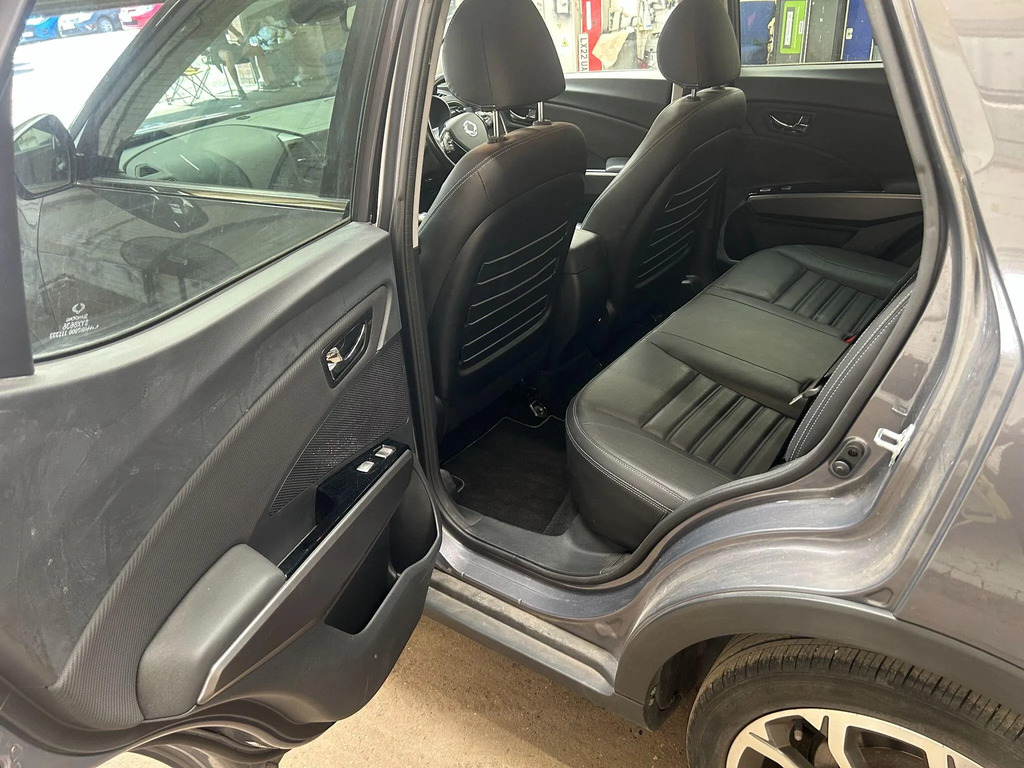SsangYong Tivoli XLV 1.6 Ultimate Silver #15