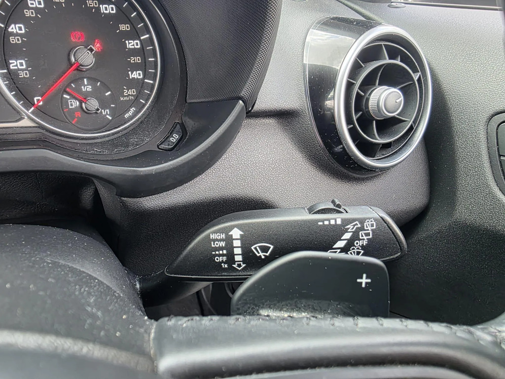 Audi A1 A1 Sportback Tdi Sport White #16
