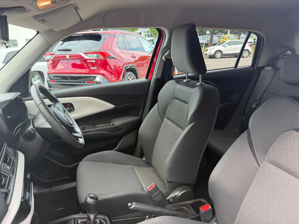 Suzuki Swift 1.2 Mild Hybrid Motion White #28