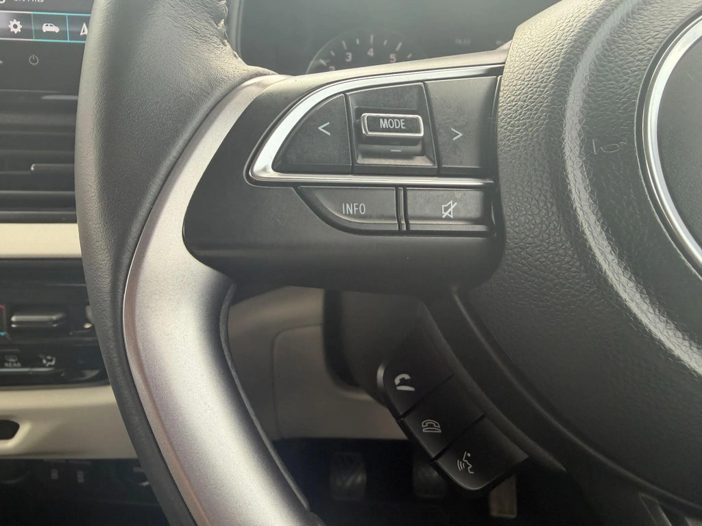 Suzuki Swift 1.2 Mild Hybrid Motion White #15