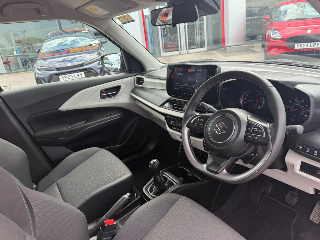 Suzuki Swift 1.2 Mild Hybrid Motion White #13