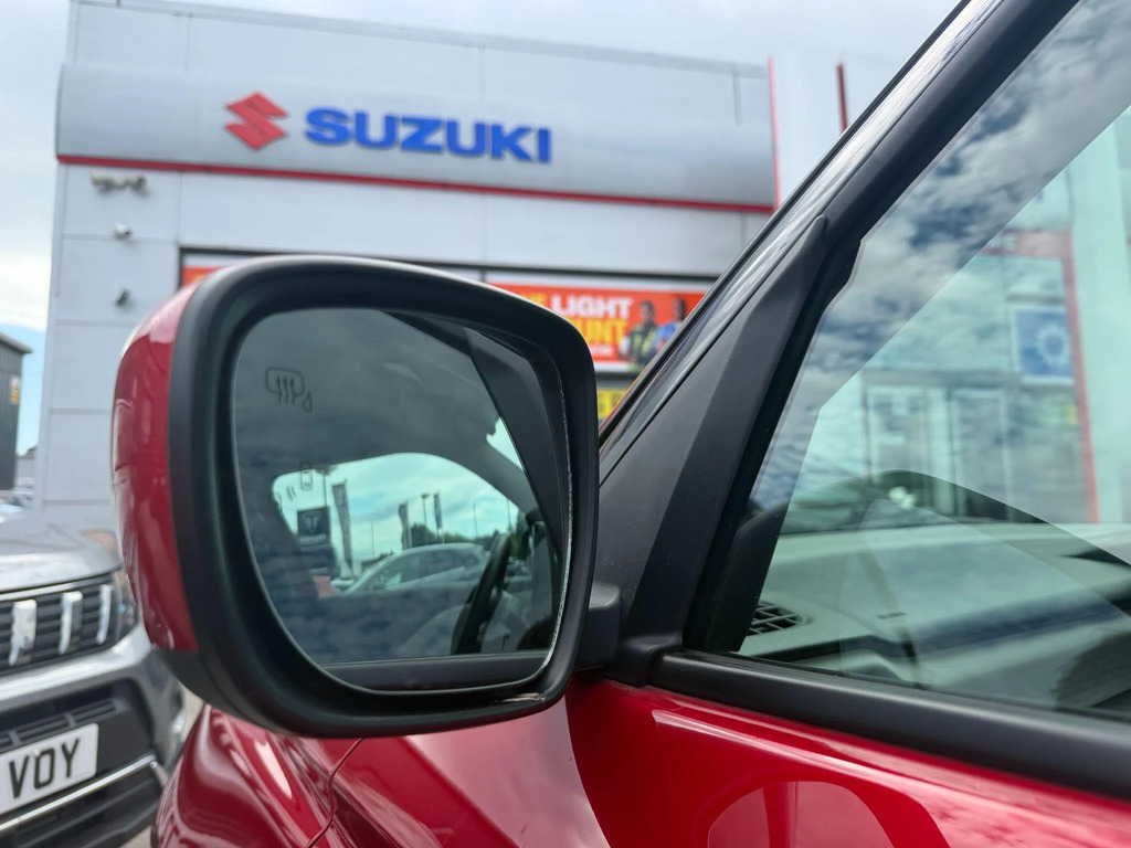 Suzuki Swift 1.2 Mild Hybrid Motion White #11