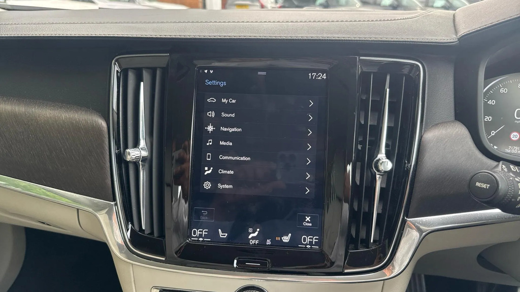 Volvo V90 2.0 V90 R-design Silver #38