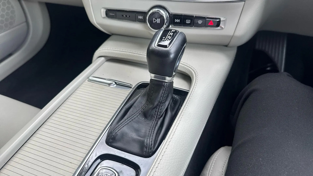 Volvo V90 2.0 V90 R-design Silver #24