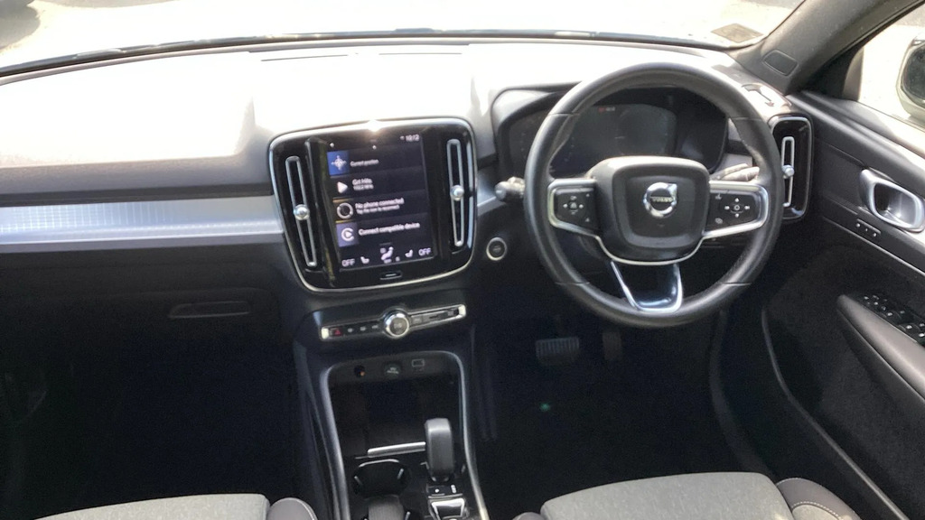 Volvo XC40 Plus T4 211 Hp #5