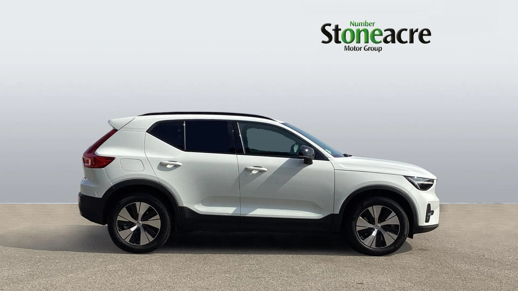 Volvo XC40 Plus T4 211 Hp #3