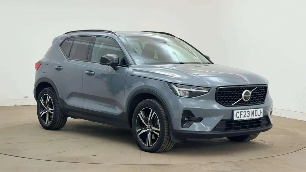 Volvo XC40 2.0 B3p Plus Dark