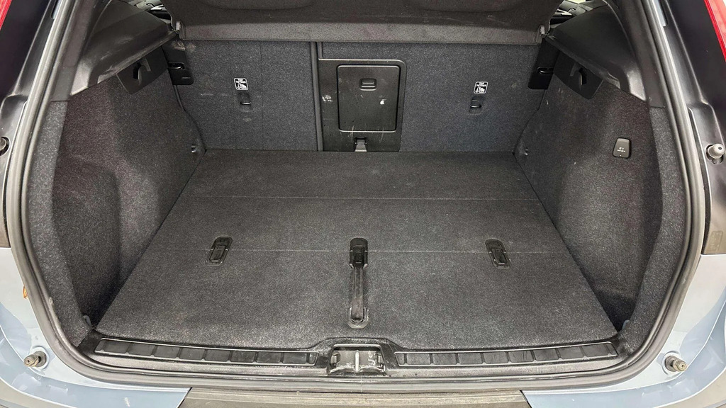 Volvo XC40 2.0 B3p Plus Dark #5