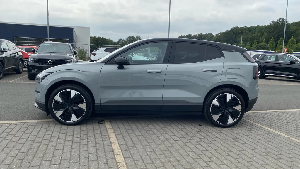 Volvo EX30 Single Motor Extended Range 69Kwh Ultra  #5