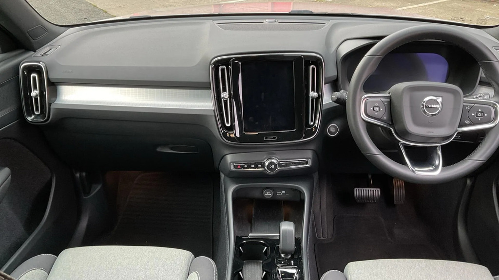 Volvo XC40 2.0 B3p Plus Dark #5