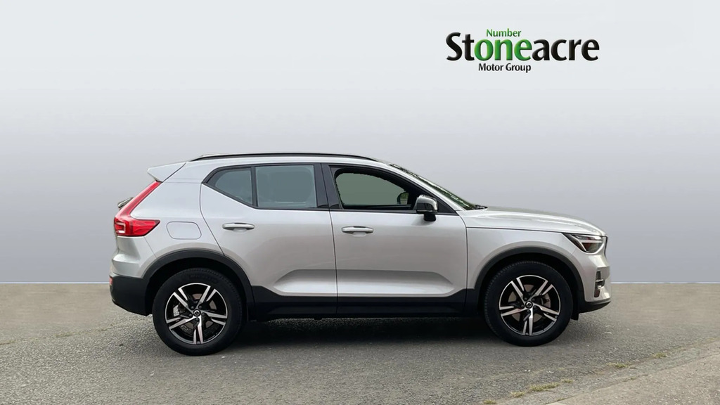 Volvo XC40 2.0 B3p Plus Dark #3