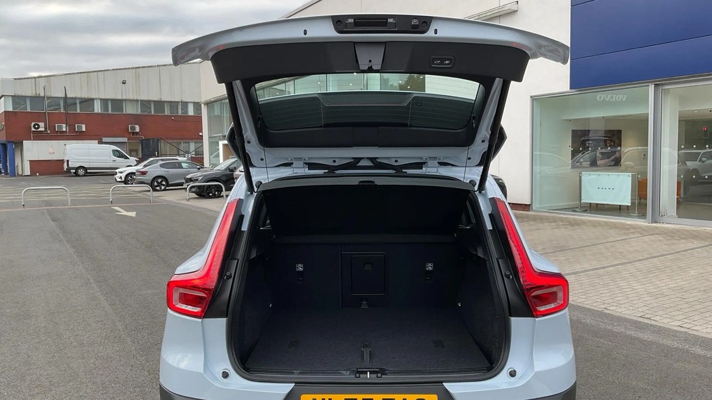Volvo XC40 2.0 B3p Plus Black Edition Black #13