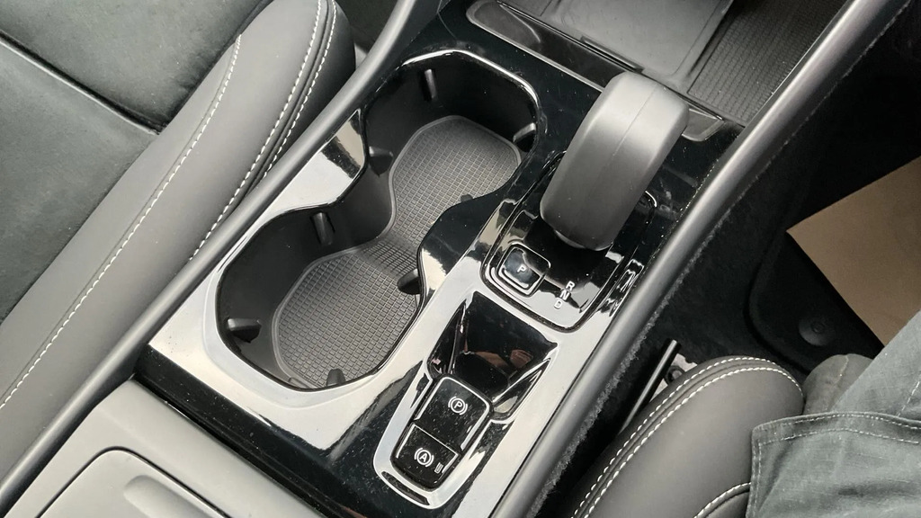 Volvo XC40 2.0 B3p Plus Black Edition Black #24
