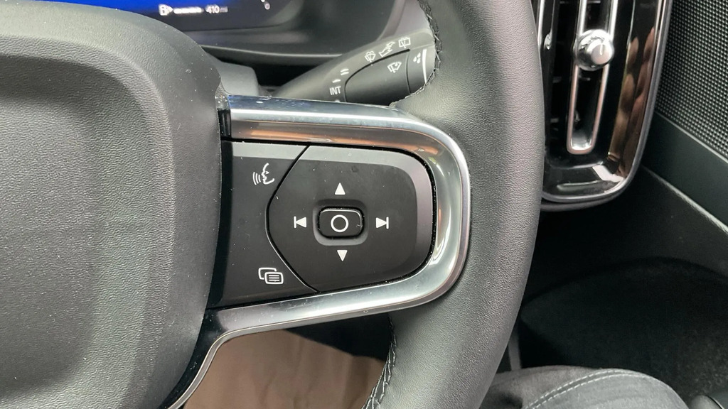 Volvo XC40 2.0 B3p Plus Black Edition Black #20