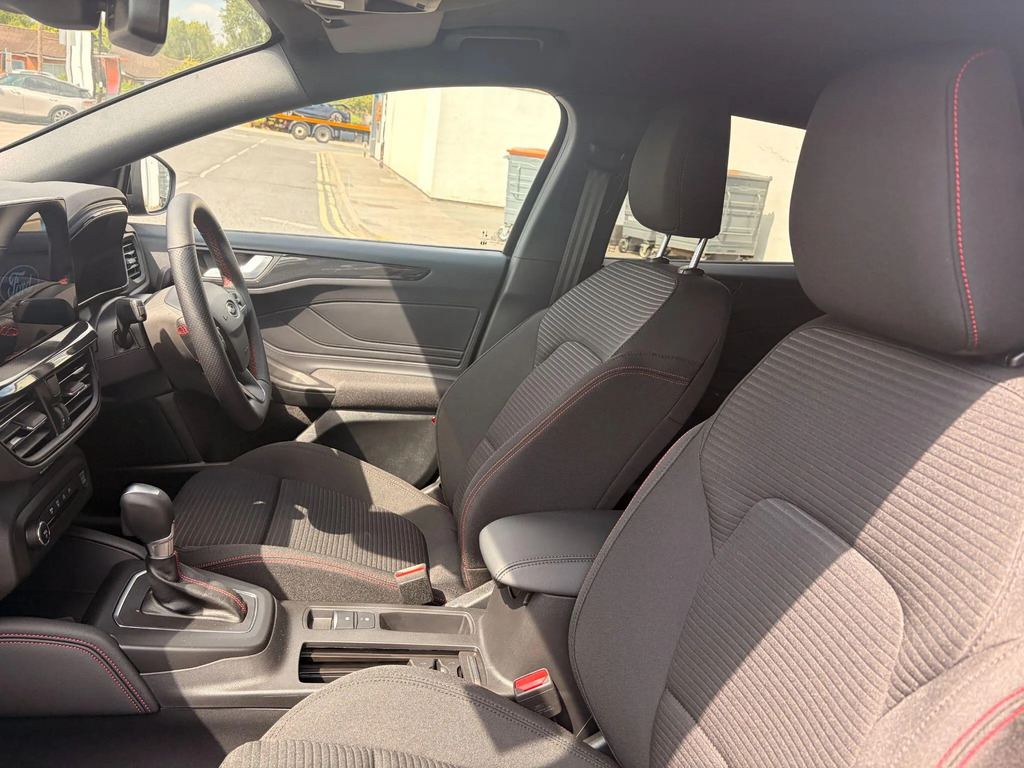 Ford Focus 1.0 St-line X Edition 7Spd 155Ps Red #22